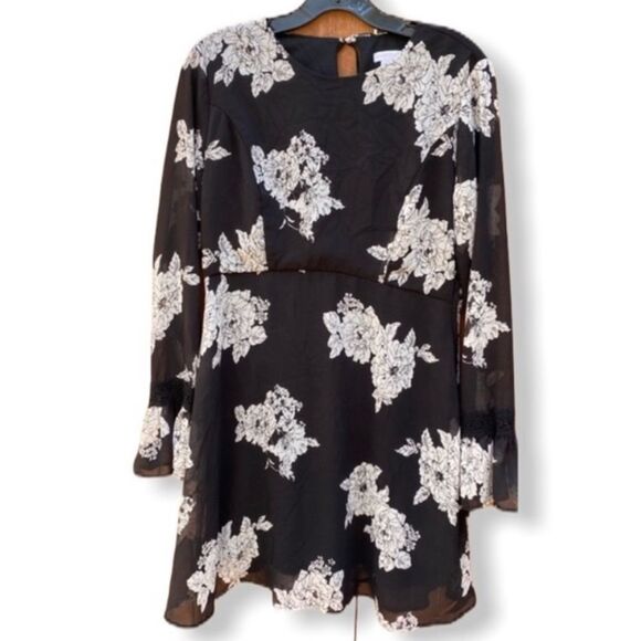 Xhilaration Floral Dress - Picture 1 of 10